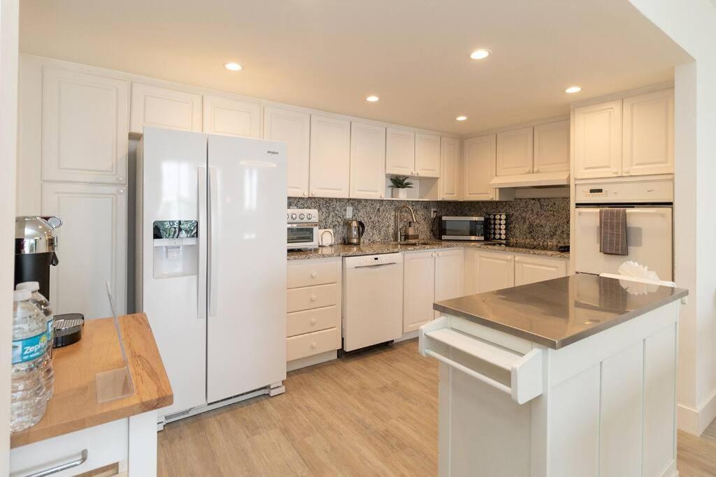 Stunning & Spacious Resort-Style Condo Across From Beach! Μαϊάμι Μπιτς Εξωτερικό φωτογραφία